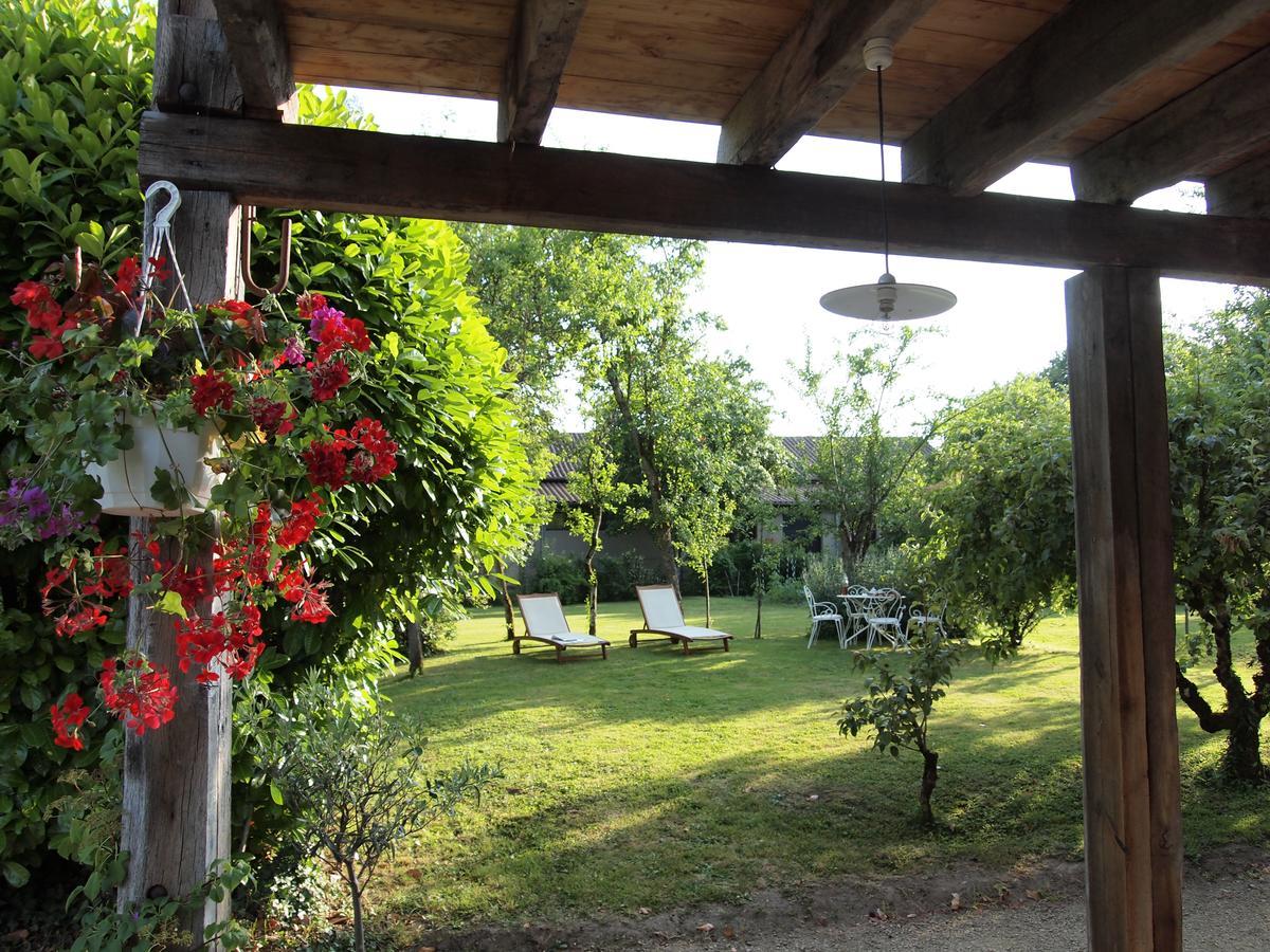 Hôtel Les Jardins de Lily à Saint-Léonard-de-Noblat Extérieur photo