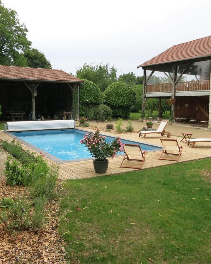 Hôtel Les Jardins de Lily à Saint-Léonard-de-Noblat Extérieur photo